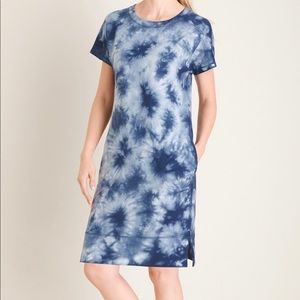 CHICO’S like new tie dye dress in blue and white
